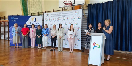 Powiększ grafikę: Regionalna konferencja warsztatowa „eTwinning w synergii z Erasmus+ dla kreatywnych dyrektorów i nauczycieli” 