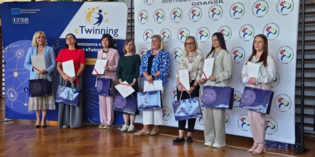 Powiększ grafikę: Regionalna konferencja warsztatowa „eTwinning w synergii z Erasmus+ dla kreatywnych dyrektorów i nauczycieli” 