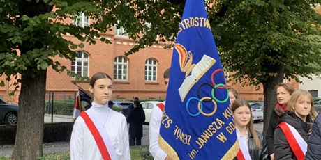 Powiększ grafikę: Spotkanie przy Płycie Pomordowanych Nauczycieli w Gdańsku 