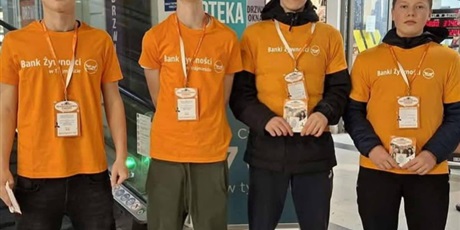 Powiększ grafikę: Świąteczna Zbiórka Żywności