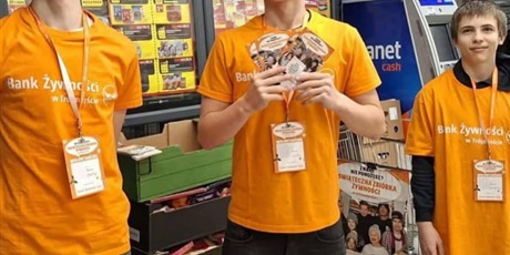 Powiększ grafikę: Świąteczna Zbiórka Żywności