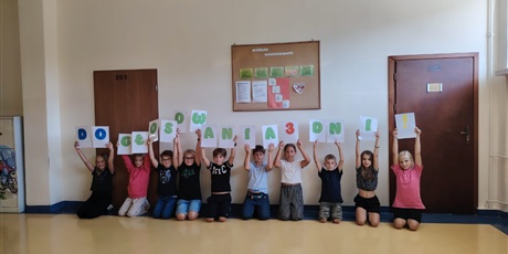 Powiększ grafikę: szczesliwa-13-zaczynamy-glosowanie-637768.jpg