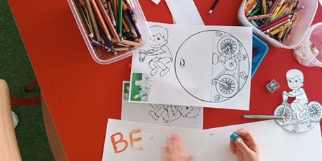 Powiększ grafikę: Tydzień dla bezpieczeństwa dzień 4 - bezpieczeństwo pieszych i rowerzystów