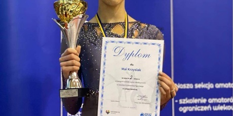 Uczennica klasy I a L1 Maja Krzysiak zdobyła srebrny medal w zawodach łyżwiarstwa figurowego o Lampę Górniczą