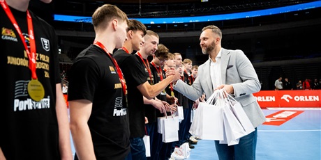 Powiększ grafikę: Uhonorowanie Medalistów i Trenerów Mistrzostw Polski w kategoriach Młodzik i Junior Młodszy 