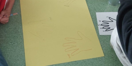 Powiększ grafikę: w-zeszlym-tygodniu-w-naszej-szkole-odbyly-sie-zajecia-z-okazji-tygodnia-szczescia-pod-haslem-ciekawi-siebie-ciekawi-swiata-ponizej-fotorelacja-558197.jpg