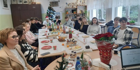 Powiększ grafikę: Wizyta przedstawicieli Ambasady Polskiej w Reykjaviku Wizyta przedstawicieli Ambasady Polskiej w Reykjaviku 