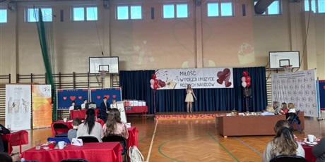 Powiększ grafikę: Wojewódzki Konkurs Miłość w Poezji i Muzyce Różnych Narodów - etap wojewódzki