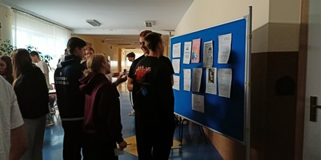 Powiększ grafikę:  Wybory do Samorządu Uczniowskiego XII LO