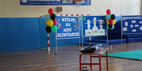 Powiększ grafikę: zaczynamy-miniolimpiade-dzieci-dzieciom-446925.jpg