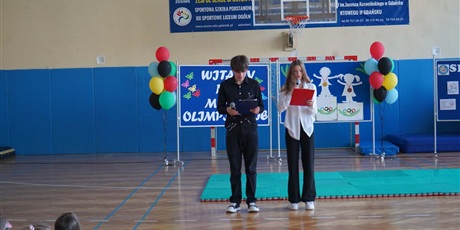 Powiększ grafikę: zaczynamy-miniolimpiade-dzieci-dzieciom-446931.jpg