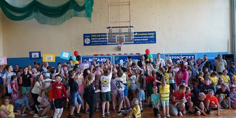 Powiększ grafikę: zaczynamy-miniolimpiade-dzieci-dzieciom-446953.jpg