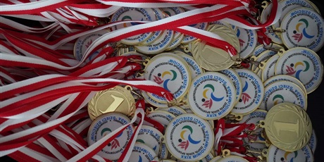Powiększ grafikę: zaczynamy-miniolimpiade-dzieci-dzieciom-446958.jpg
