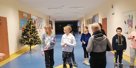 Powiększ grafikę: Zdalane kierowanie robotem. Testy na holu.