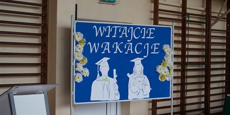 Powiększ grafikę: zakonczenie-roku-szkolnego-454836.jpg