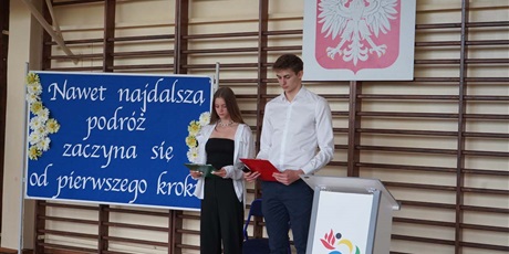 Powiększ grafikę: zakonczenie-roku-szkolnego-454843.jpg