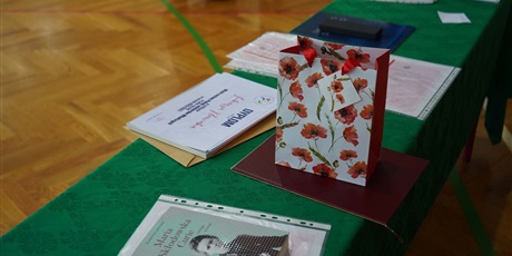 Powiększ grafikę: zakonczenie-roku-szkolnego-454850.jpg