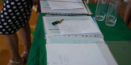 Powiększ grafikę: zakonczenie-roku-szkolnego-454909.jpg