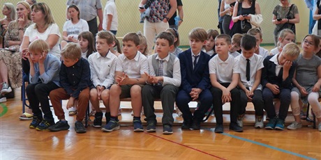 Powiększ grafikę: zakonczenie-roku-szkolnego-454930.jpg