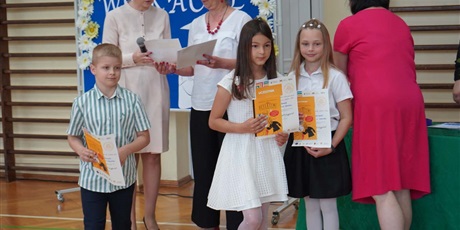 Powiększ grafikę: zakonczenie-roku-szkolnego-454942.jpg