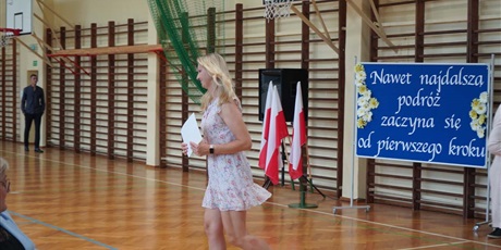 Powiększ grafikę: zakonczenie-roku-szkolnego-454953.jpg
