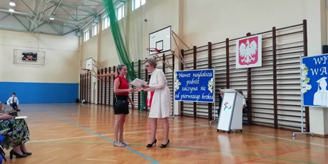 Powiększ grafikę: zakonczenie-roku-szkolnego-454955.jpg