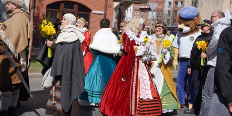 Powiększ grafikę: zolta-moc-nadziei-w-zssims-689714.jpg